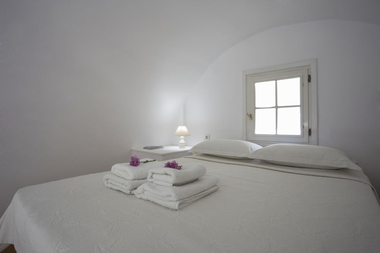 Lavarock Santorini Perissa  Exteriör bild